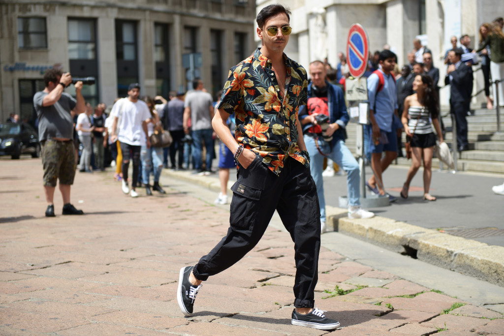 Roberto De Rosa streetstyle Milan Men Fashion Week giugno 2016 - Stampa tropical: la tendenza dell'estate 2016